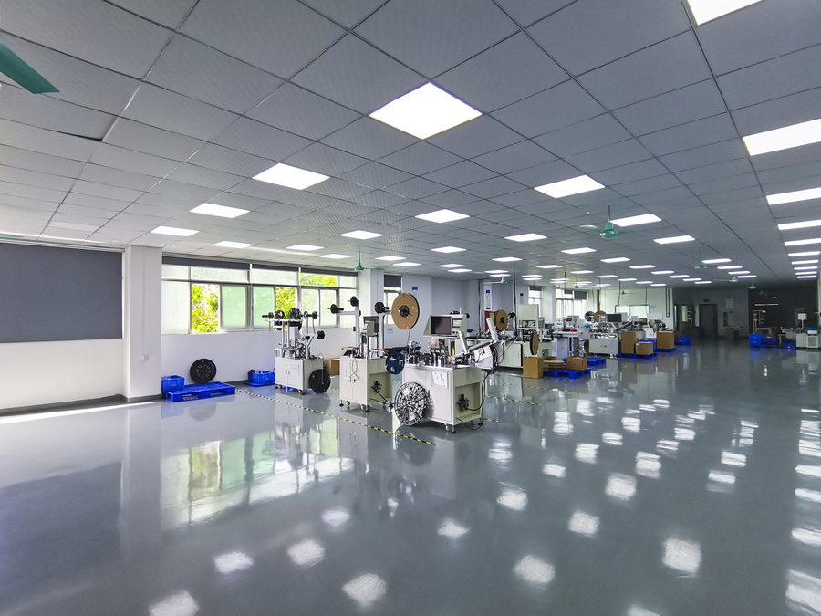 步步精全自動(dòng)生產(chǎn)中心