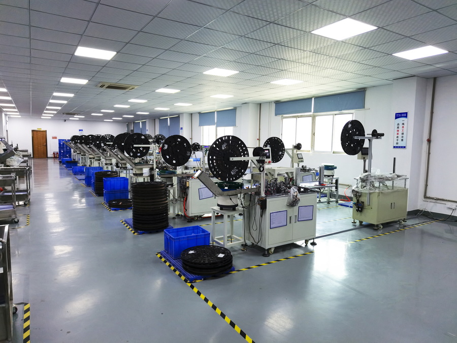 步步精全自動(dòng)生產(chǎn)中心